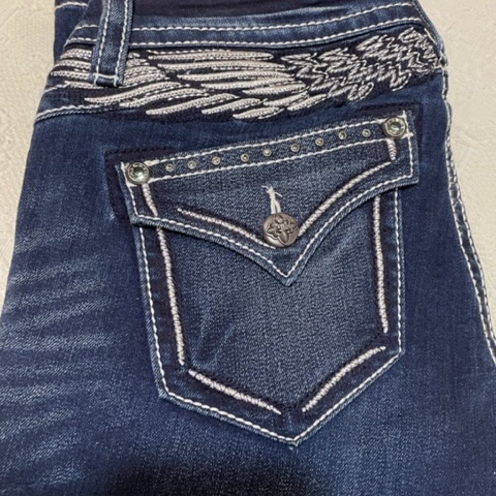 Miss Me Jeans,  Boot, Mid-rise, 27 W,  33 L  NEW, top-stitching, embellishments